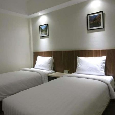 Hart Hotel Arjuna Mataram Exteriör bild
