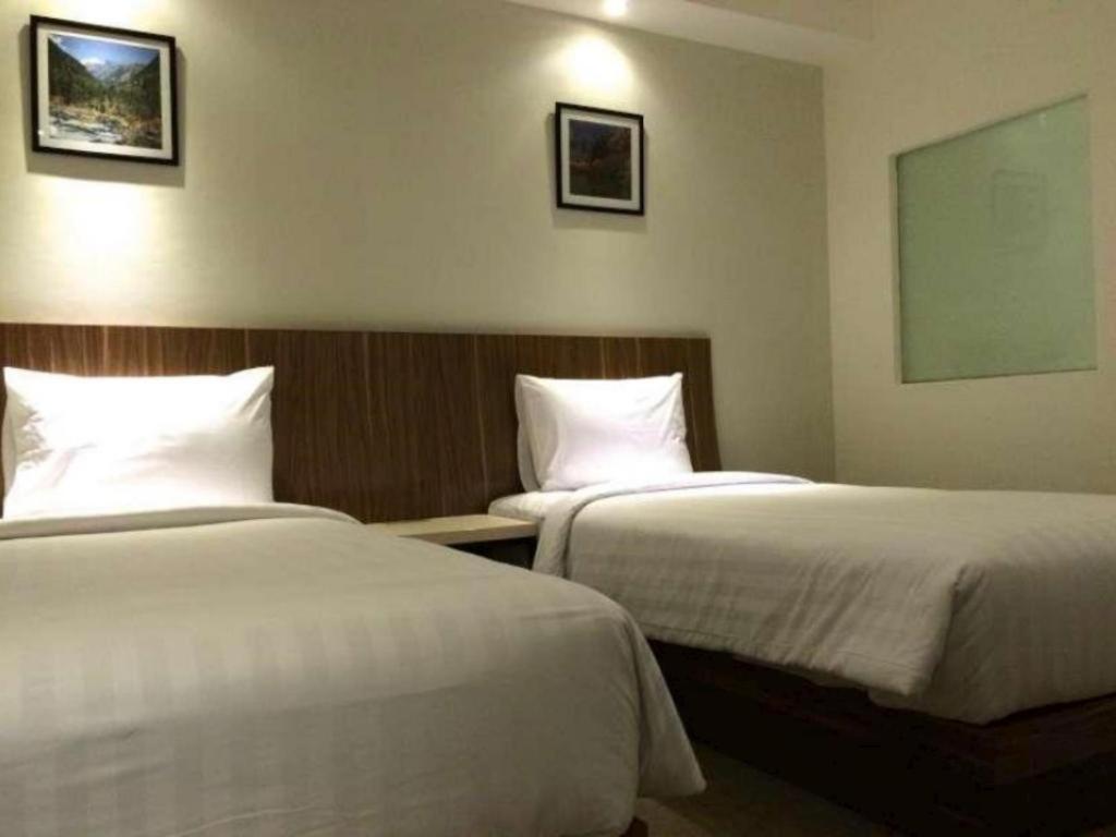 Hart Hotel Arjuna Mataram Exteriör bild