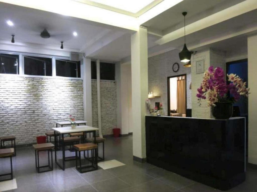 Hart Hotel Arjuna Mataram Exteriör bild