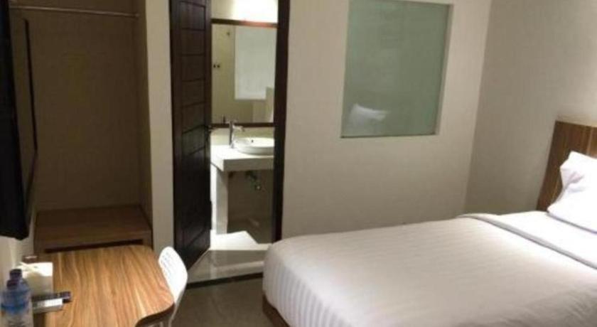 Hart Hotel Arjuna Mataram Exteriör bild