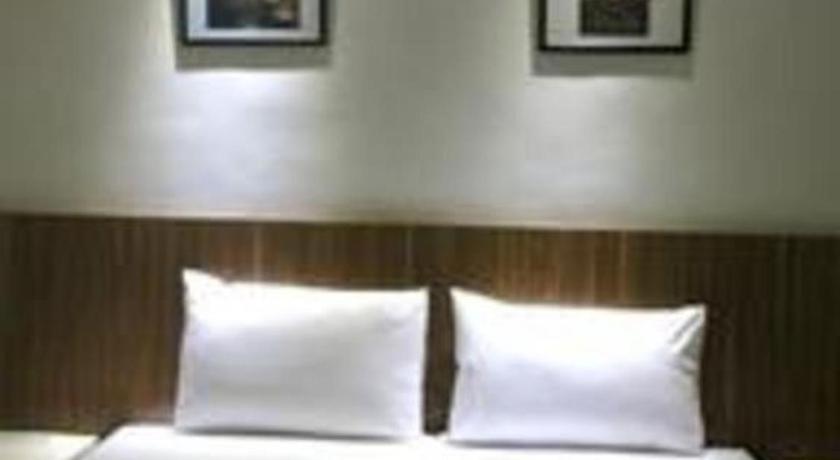 Hart Hotel Arjuna Mataram Exteriör bild