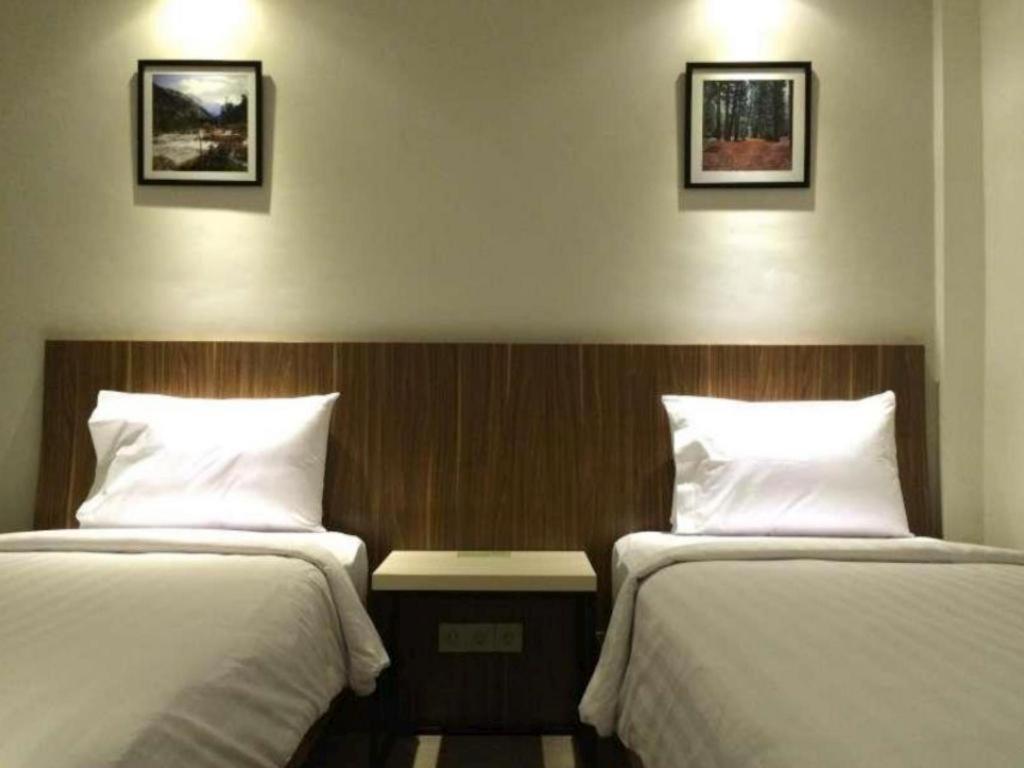 Hart Hotel Arjuna Mataram Exteriör bild