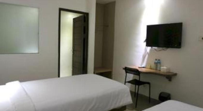 Hart Hotel Arjuna Mataram Exteriör bild