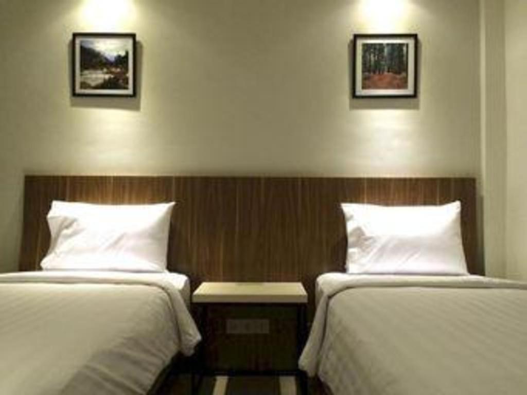 Hart Hotel Arjuna Mataram Exteriör bild
