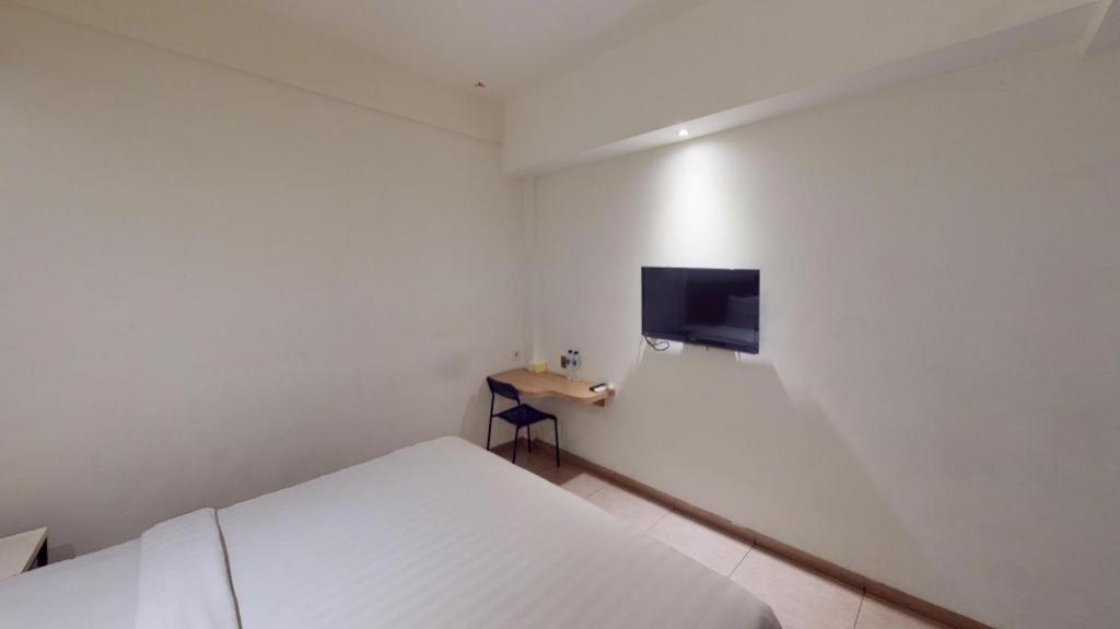 Hart Hotel Arjuna Mataram Exteriör bild